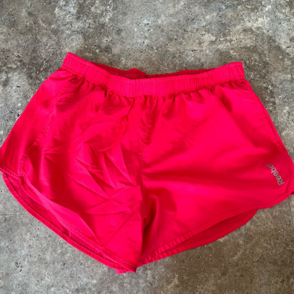 Reebok Women's Bright Pink Athletic Shorts, 3in; M